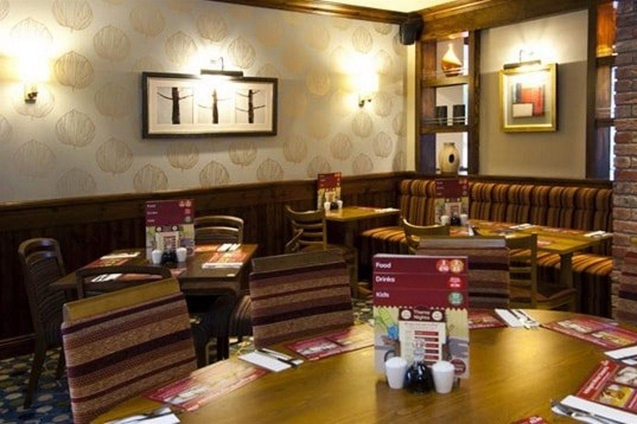 Premier Inn Tewkesbury Bagian luar foto